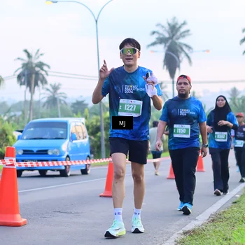 Runner Photo 4408418