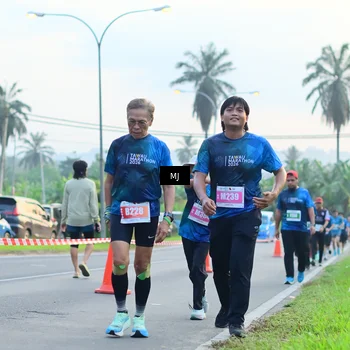 Runner Photo 4408461