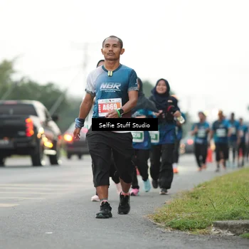 Runner Photo 4408467