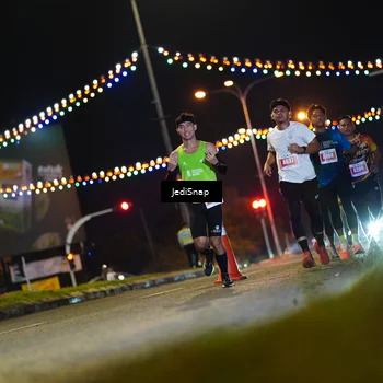 Runner Photo 4408475