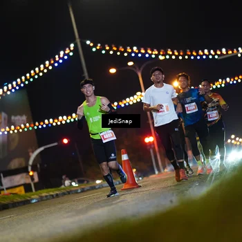 Runner Photo 4408485