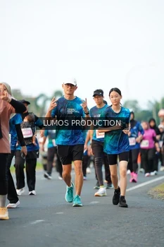 Runner Photo 4408494
