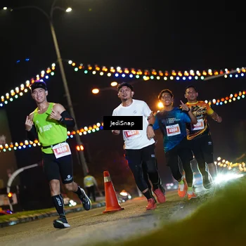 Runner Photo 4408537