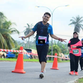 Runner Photo 4408669