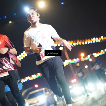 Runner Photo 4408713