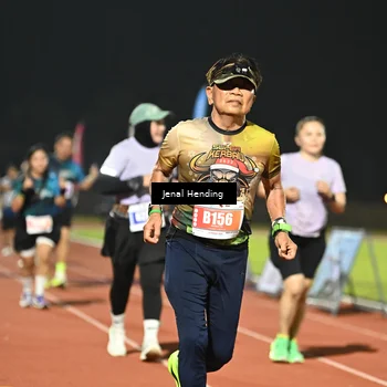 Runner Photo 4408765