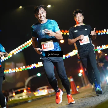 Runner Photo 4408918