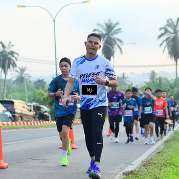 Runner Photo 4409106