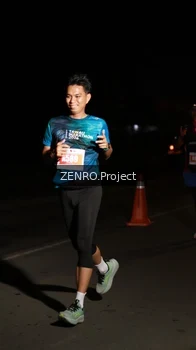 Runner Photo 4409416
