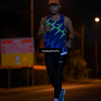 Runner Photo 4409595