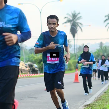 Runner Photo 4409634