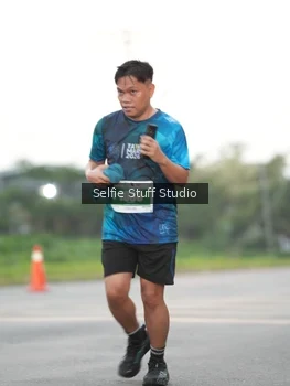 Runner Photo 4409666
