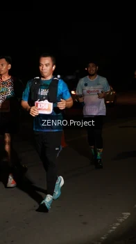 Runner Photo 4409767