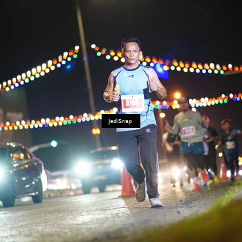 Runner Photo 4409776