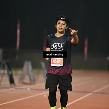 Runner Photo 4410008