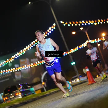Runner Photo 4410449
