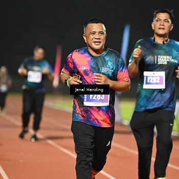 Runner Photo 4410707