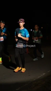 Runner Photo 4410731