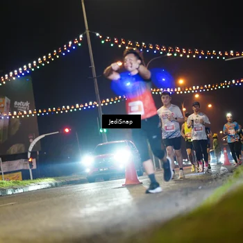 Runner Photo 4411257