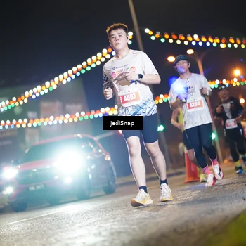 Runner Photo 4411338