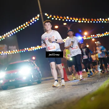 Runner Photo 4411340