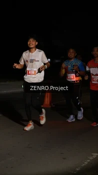 Runner Photo 4411346