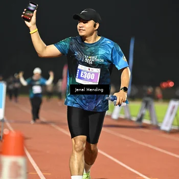 Runner Photo 4411362