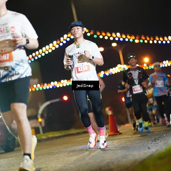 Runner Photo 4411423
