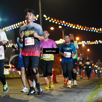 Runner Photo 4411721
