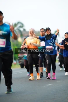 Runner Photo 4412010