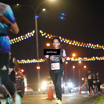 Runner Photo 4412249