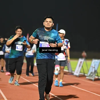 Runner Photo 4412343