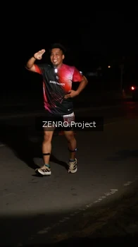 Runner Photo 4412429