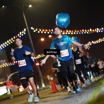 Runner Photo 4413067