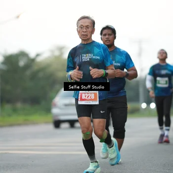 Runner Photo 4413092