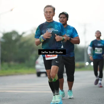 Runner Photo 4413101