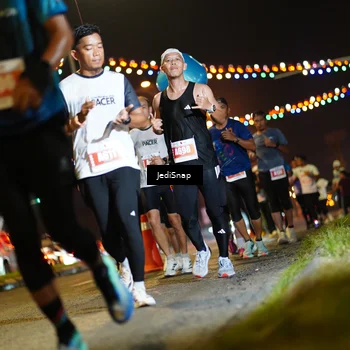 Runner Photo 4413127