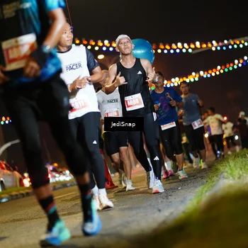 Runner Photo 4413128