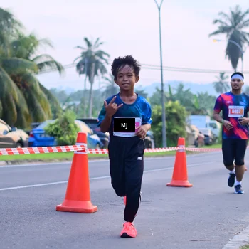Runner Photo 4413234