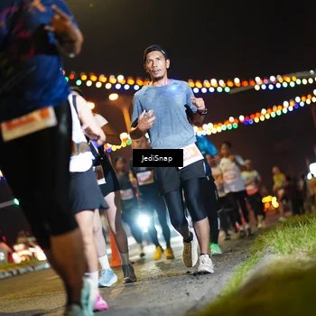 Runner Photo 4413251