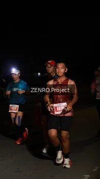 Runner Photo 4413263