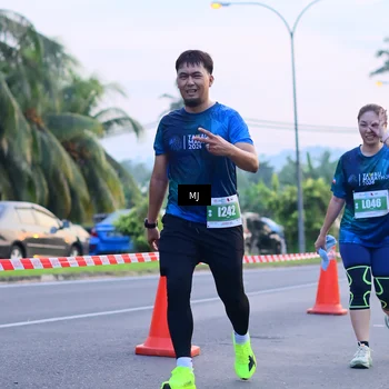 Runner Photo 4413270