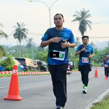 Runner Photo 4413291