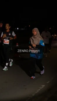 Runner Photo 4413295