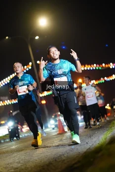 Runner Photo 4413340