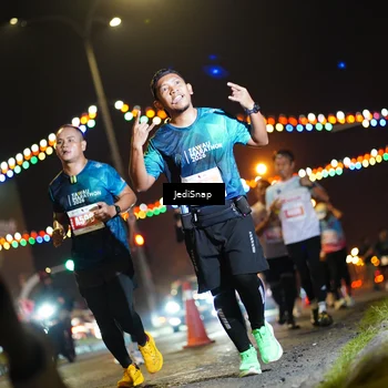 Runner Photo 4413356