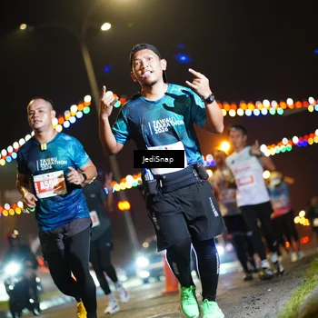 Runner Photo 4413368