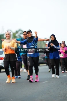 Runner Photo 4413417