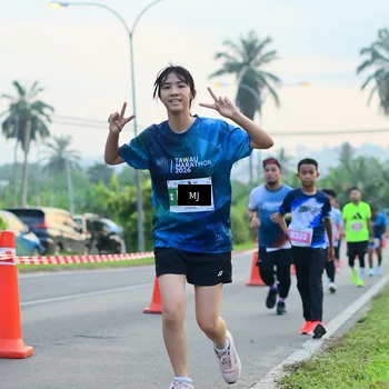 Runner Photo 4413444