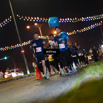 Runner Photo 4413454